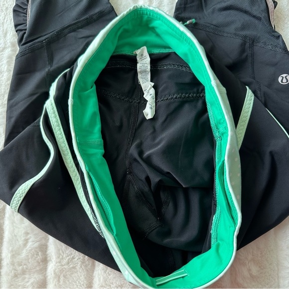 (0088) Lululemon Cropped Pants Size 8 - Picture 5 of 7